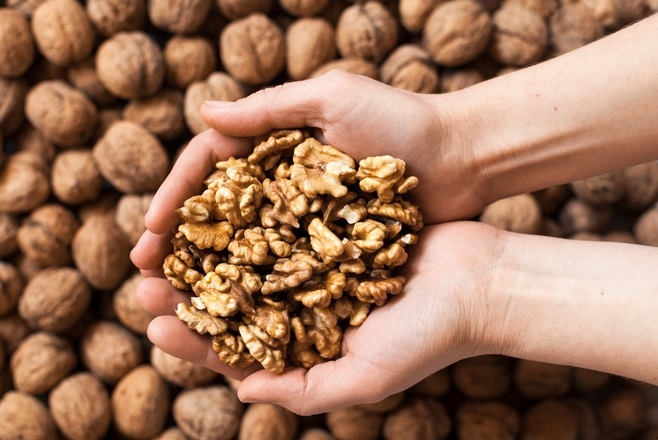 Vedci zistili, prečo je zdravé jesť 7 orechov denne