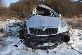 Vodič nezastavil na stopke, zahynula spolujazdkyňa