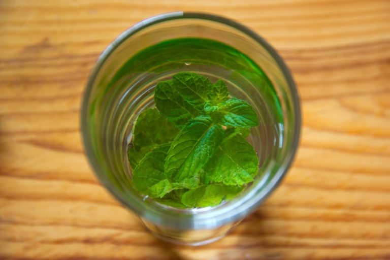 Nápoj na detoxikáciu pečene a lepšie trávenie