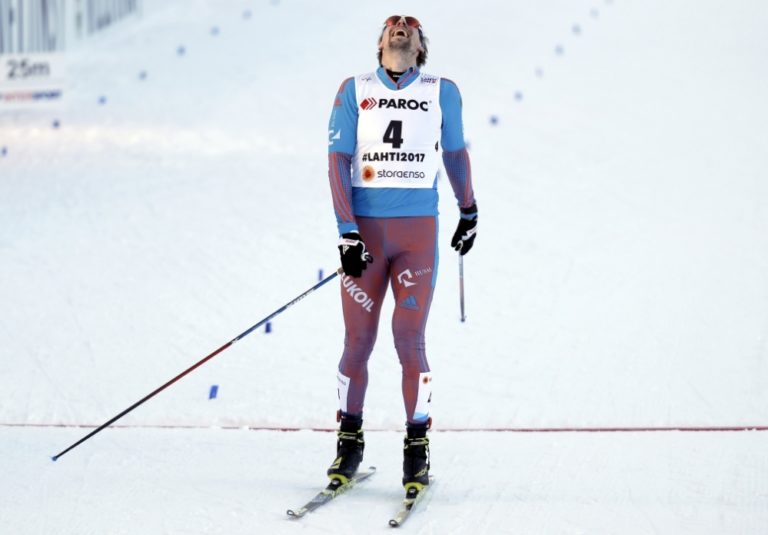 Usťugov kráľom skiatlonu, Sundby prišiel o paličku i o zlato