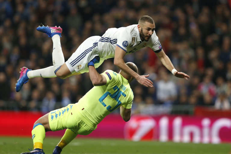 Karim Benzema, Pepe Reina