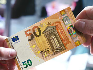 Nová bankovka v hodnote 50 eur.