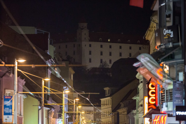 BRATISLAVA: Hodina Zeme