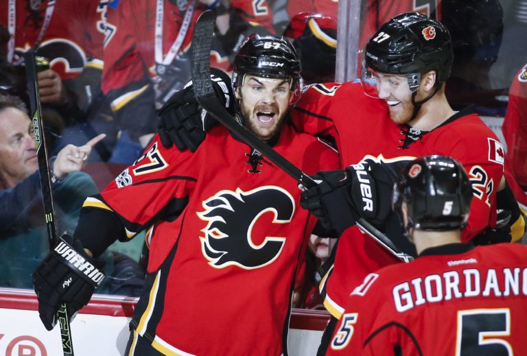 Michael Frolík, Dougie Hamilton