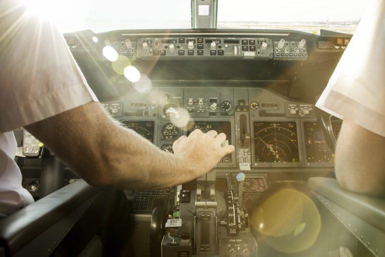Pilot, lietadlo