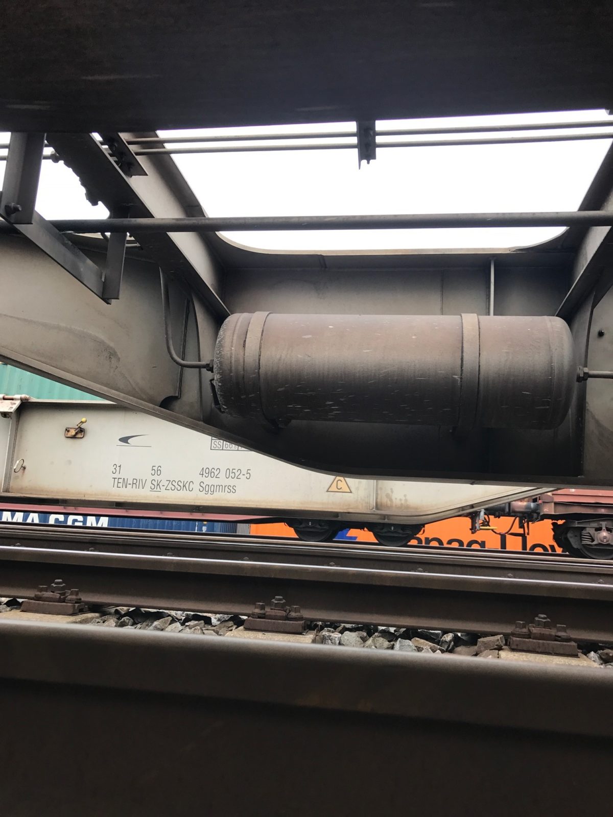 COLNÍCI: Utečenec vo vlakovej súprave