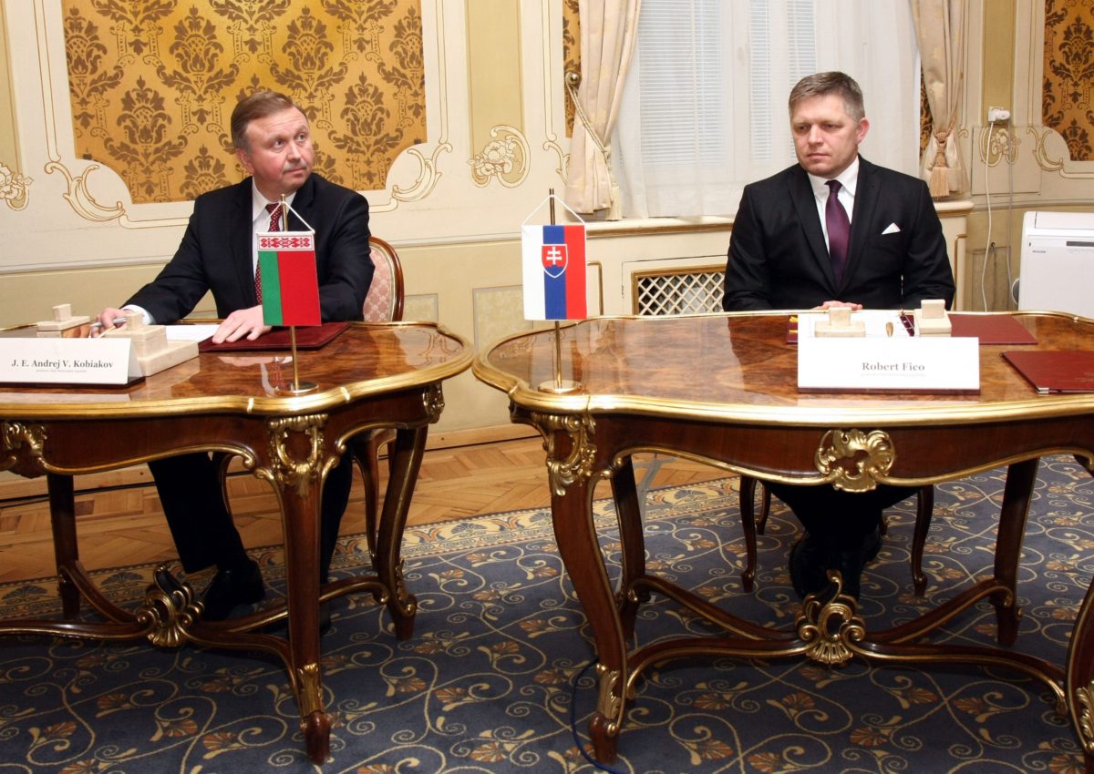 Andrej Kobjakov, Robert Fico