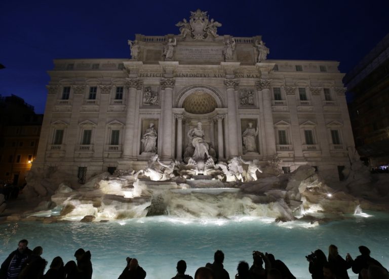 Fontána Di Trevi