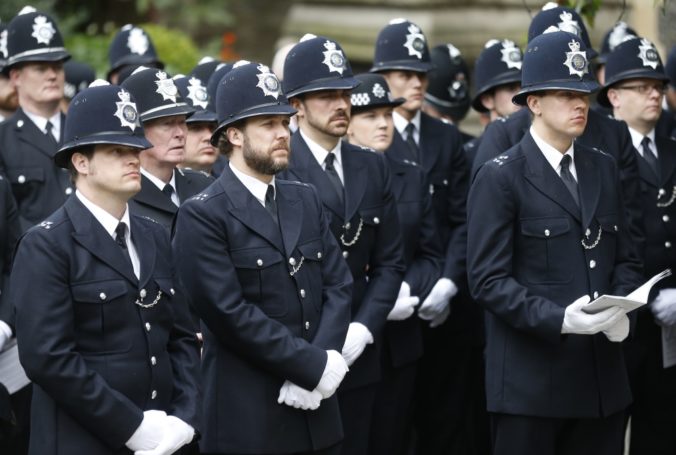 Britania pohreb policia