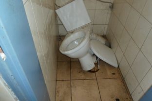 Ukrajina toaleta zachod