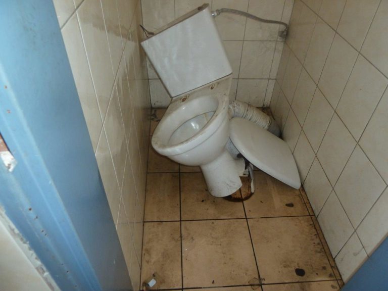 Ukrajina toaleta zachod