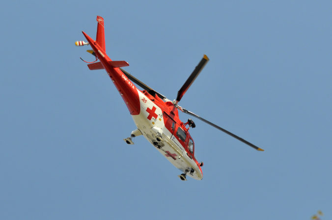 Vrtuľník, záchranári