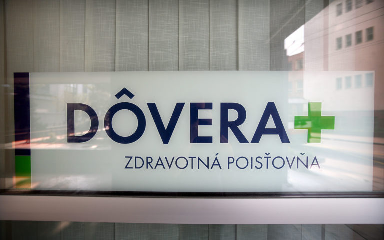 DÔVERA