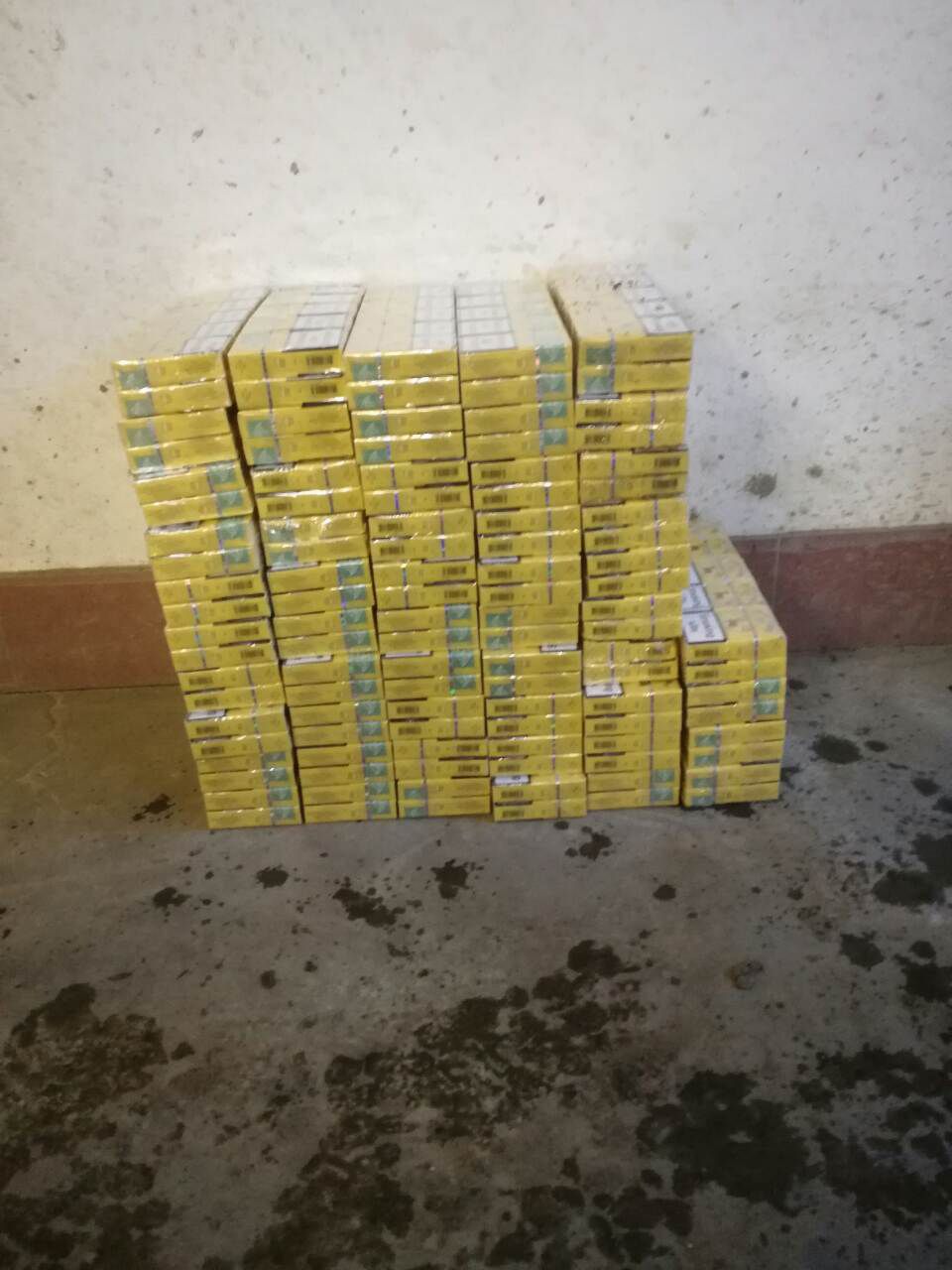 COLNÍCI: Nelegálne cigarety