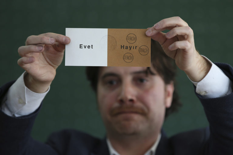Turecko, referendum