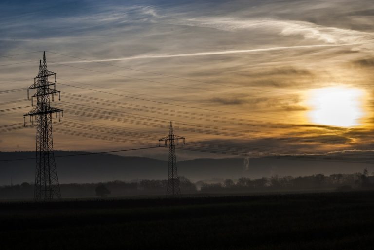 Elektrické vedenie elektrina