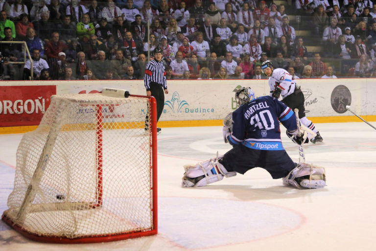 HC ‘05 iClinic Banská Bystrica - HK Nitra.