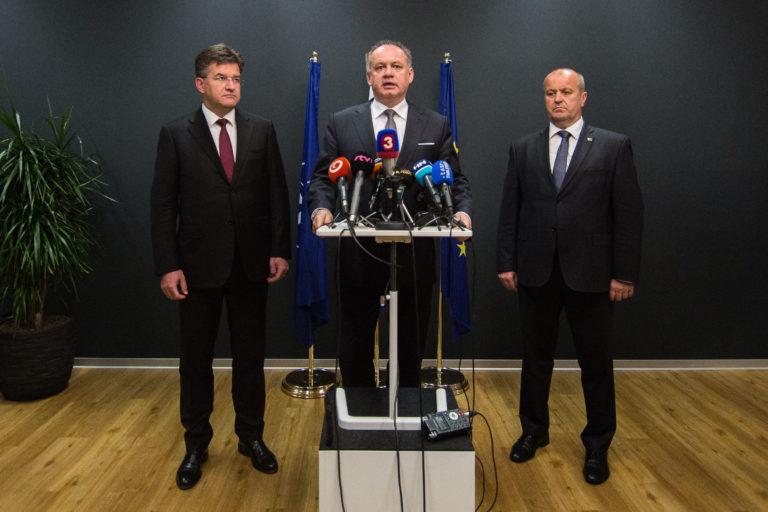 PREZIDENT: Návrat zo summitu NATO v Bruseli