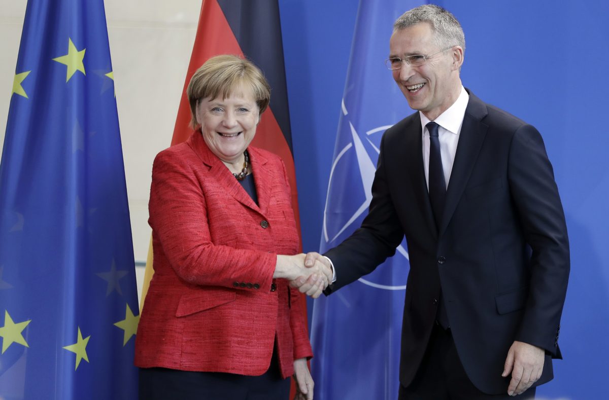 Jens Stoltenberg, Angela Merkelová