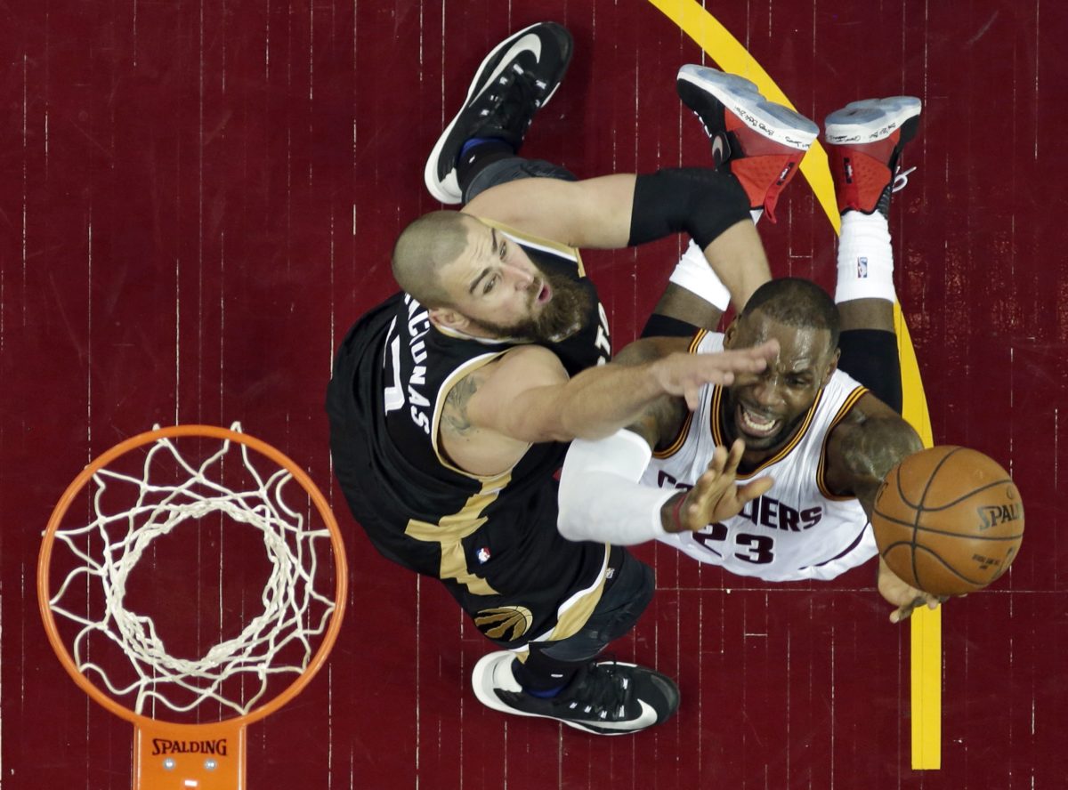 LeBron James, Jonas Valanciunas