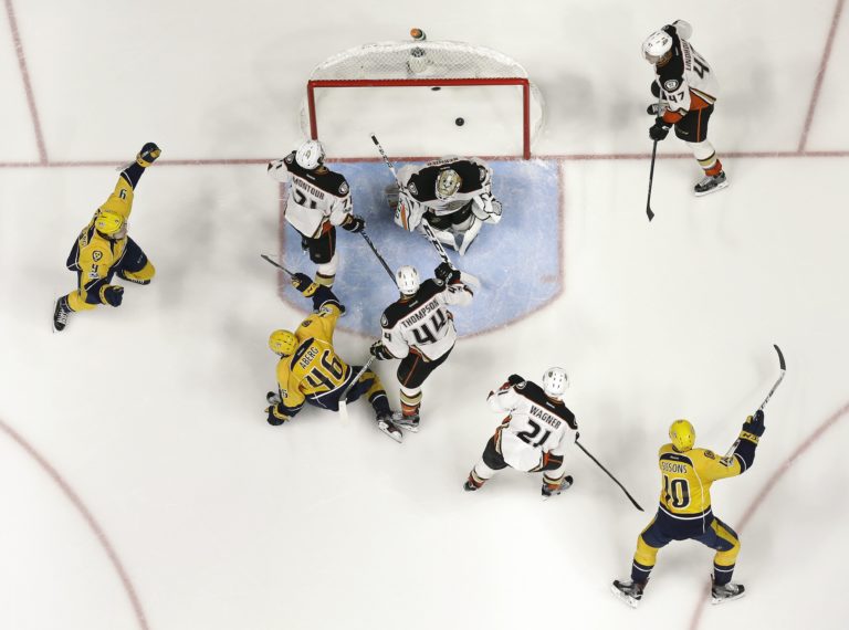 Colton Sissons, Jonathan Bernier