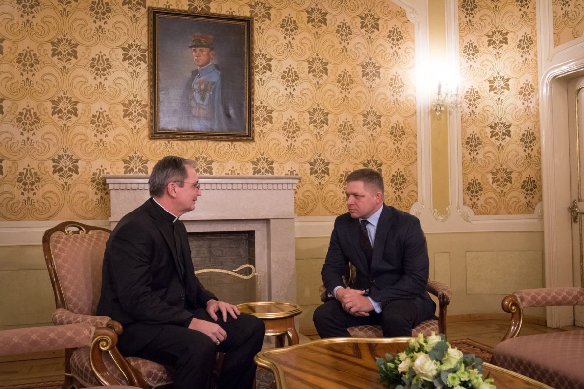 Stanislav Zvolenský, Robert Fico