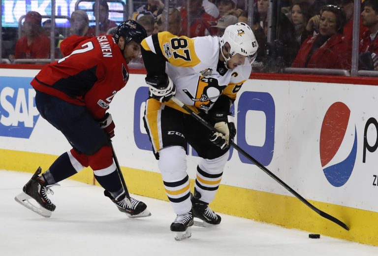 Matt Niskanen, Sidney Crosby