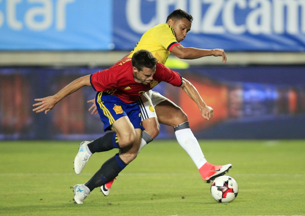 Carlos Bacca, Cesar Azpilicueta