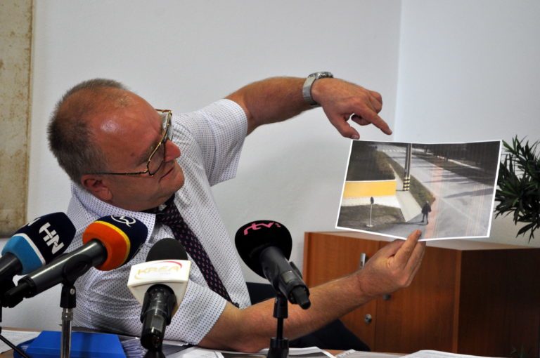GAULIEDER: Cudzia látka v tele