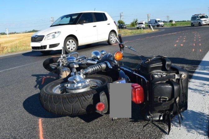 Dopravná nehoda motorkárov