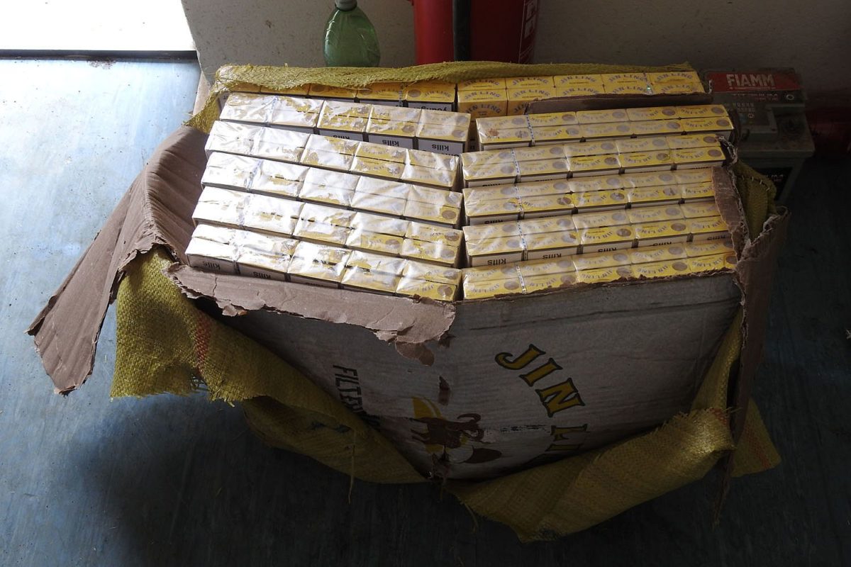 COLNÍCI: Pašované cigarety