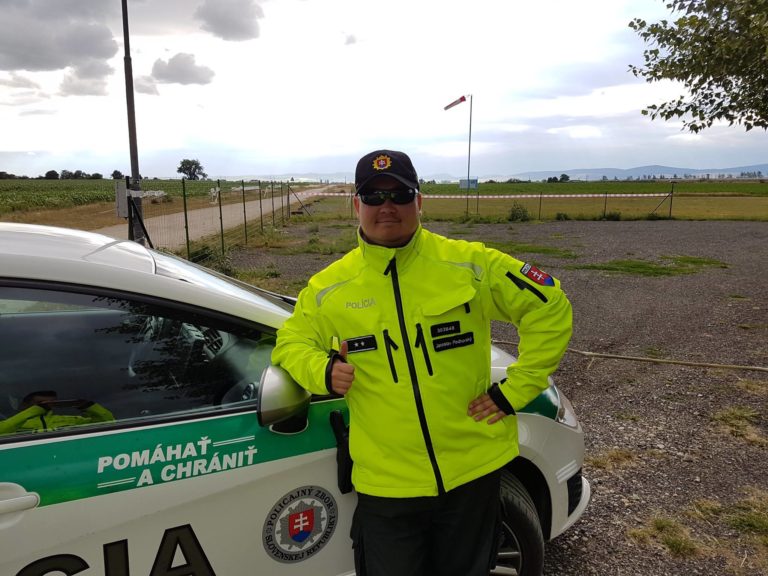 Polícia