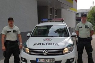 Polícia