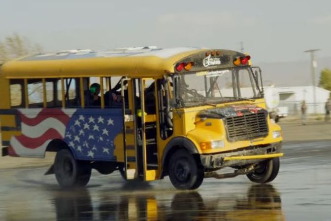 Bus.jpg