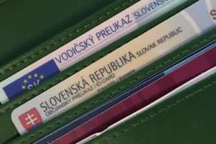 Doklady v penazenke.jpg