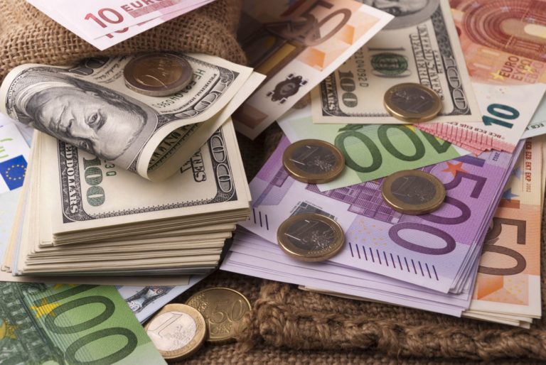 Dolár, euro