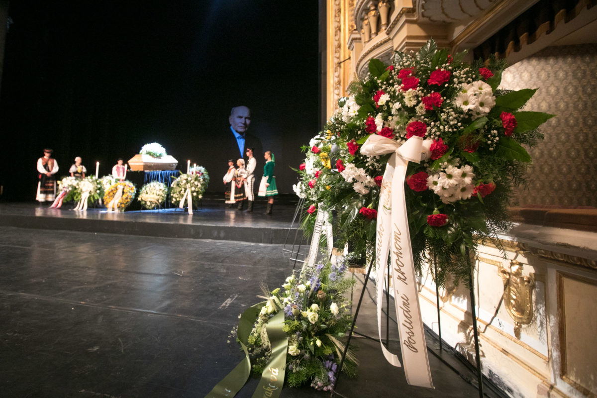 POHREB: Rozlúčka so Štefanom Nosáľom