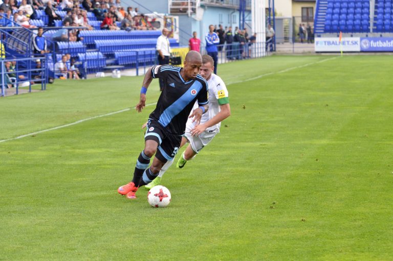FUTBAL: Preov - Bratislava