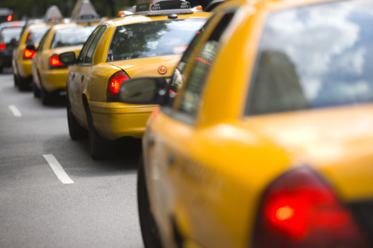Taxi; Uber