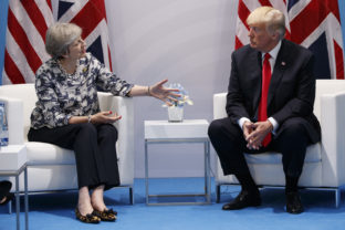 Donald Trump, Theresa May