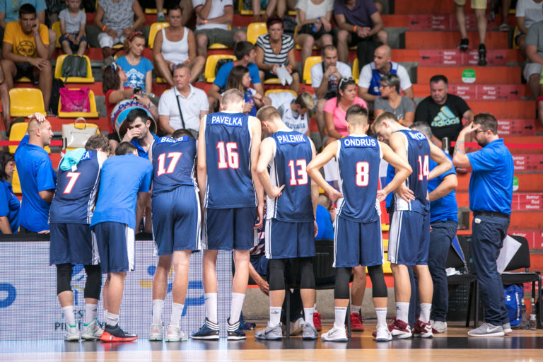 Slovenskí basketbalisti do 18 rokov