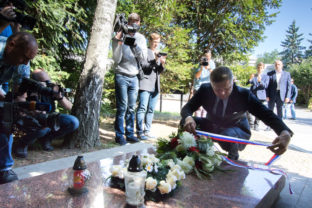 VÝROČIE: Premiér R. Fico si uctil pamiatku A. Dubčeka