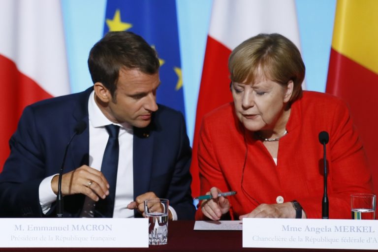 Macron, Merkelová