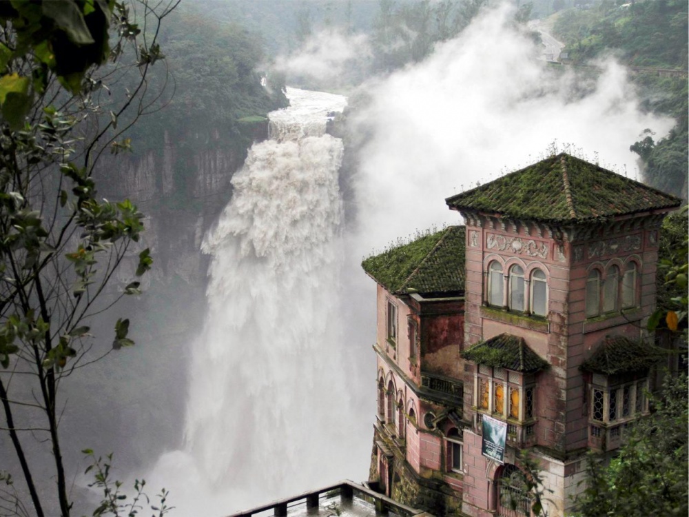 Hotel del salto kolumbia.jpg