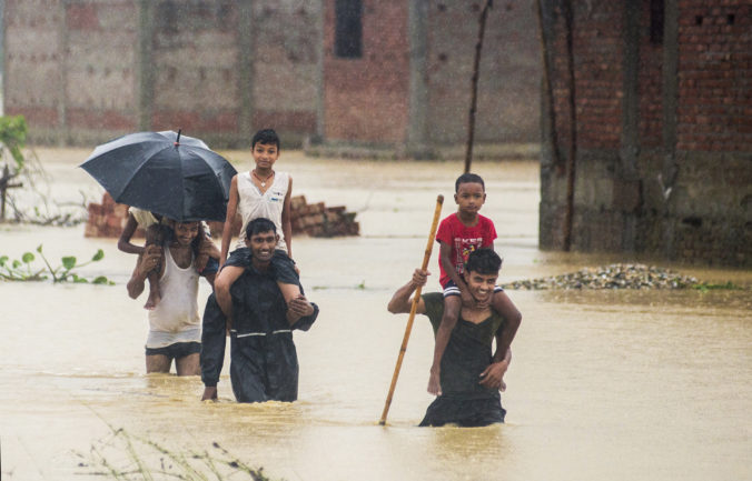 Nepál; povodne