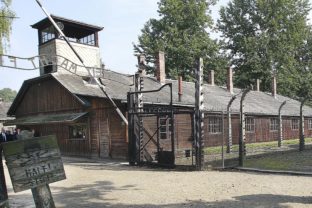 Poľsko; Auschwitz