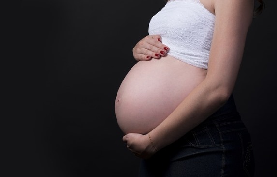 Tehotná žena pred pôrodom.