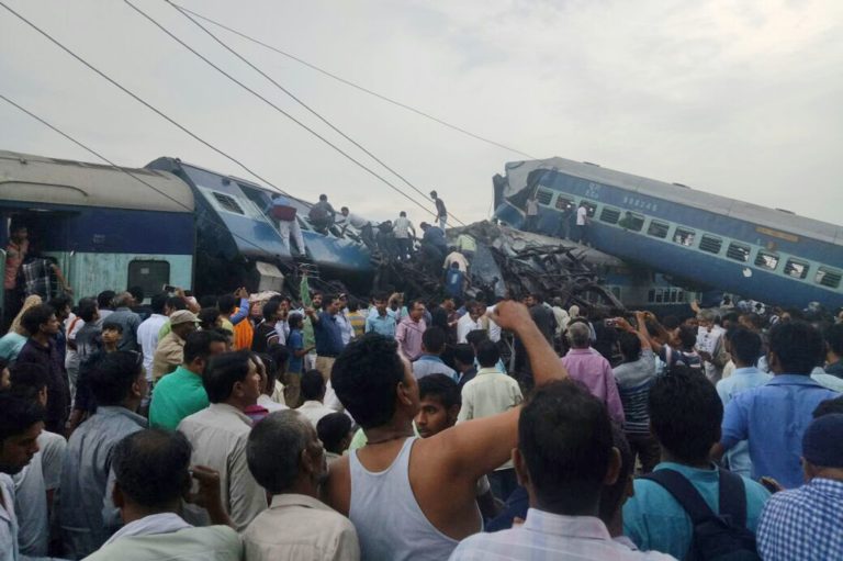 India, nehoda vlaku