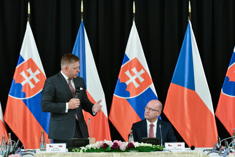 VLÁDA: Spoločné rokovanie vlád SR a ČR
