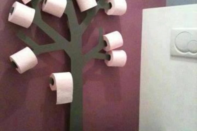 Creative toilet paper holder 3.jpg